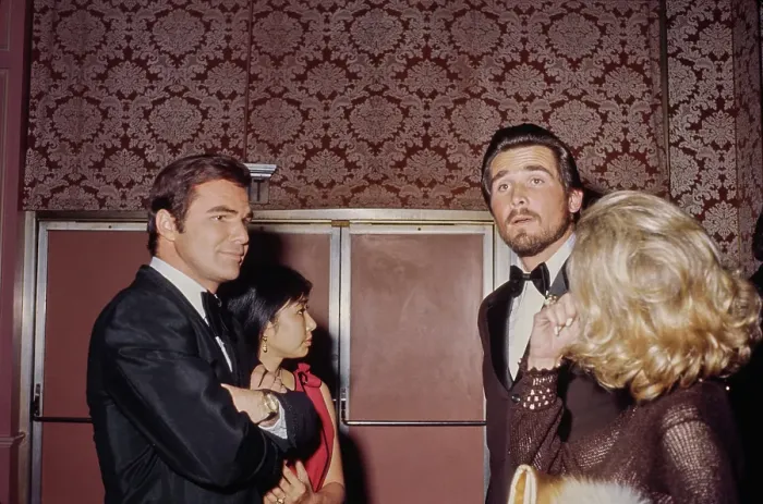 Framed Print : Burt Reynolds & James Brolin Framed Print : Burt Reynolds & James Brolin