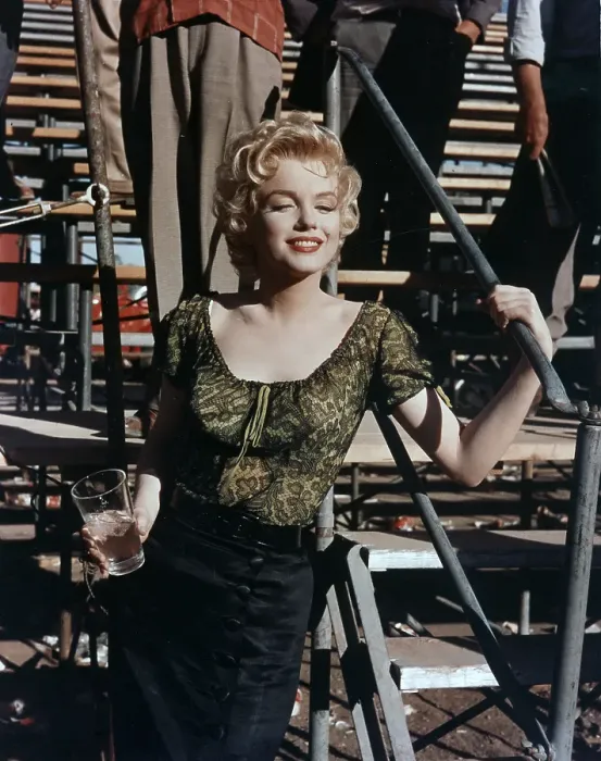 Framed Print : Bus Stop. 1956: Actress Marilyn Monroe in a scene from Bus Stop in 1956 Framed Print : Bus Stop. 1956: Actress Marilyn Monroe in a scene from Bus Stop in 1956