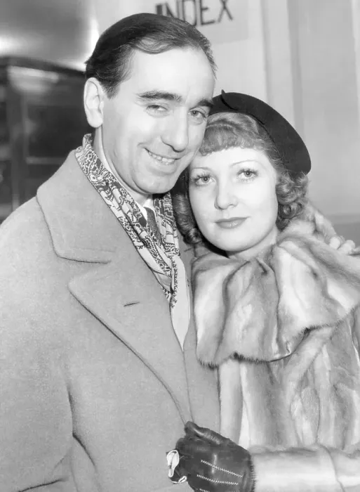 Framed Print : Busby Berkeley and Wife Myra Kennedy Framed Print : Busby Berkeley and Wife Myra Kennedy