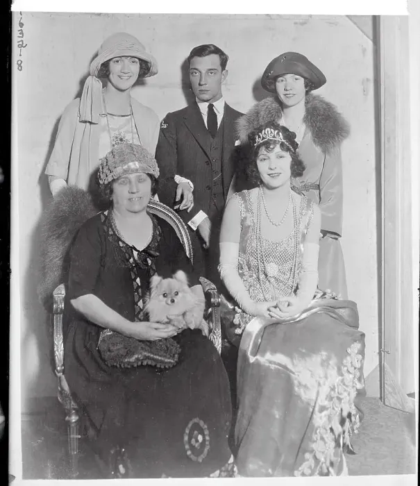 Framed Print : Buster Keaton with Talmadge Women Framed Print : Buster Keaton with Talmadge Women