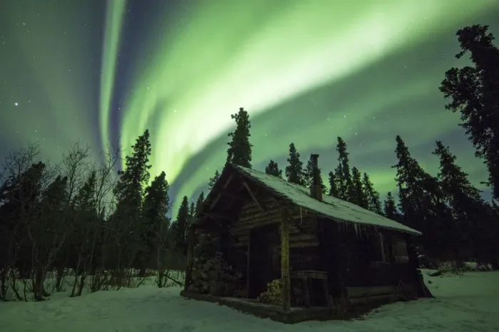Framed Print : Cabin under the Northern lights Framed Print : Cabin under the Northern lights