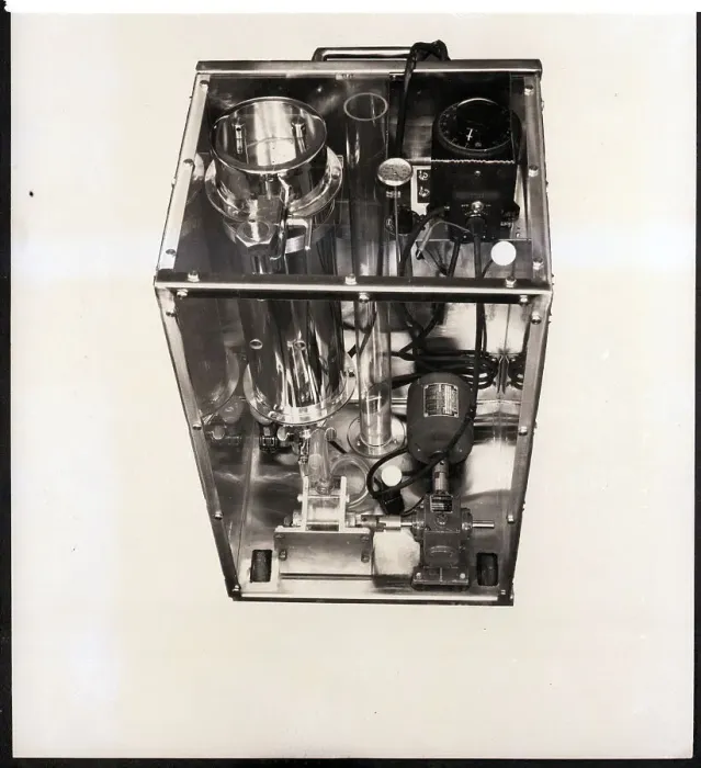 Framed Print : Cabinet with Mechanical Heart and Lung Framed Print : Cabinet with Mechanical Heart and Lung