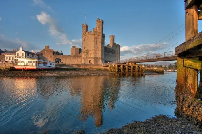 Framed Print : Caernarfon, castle