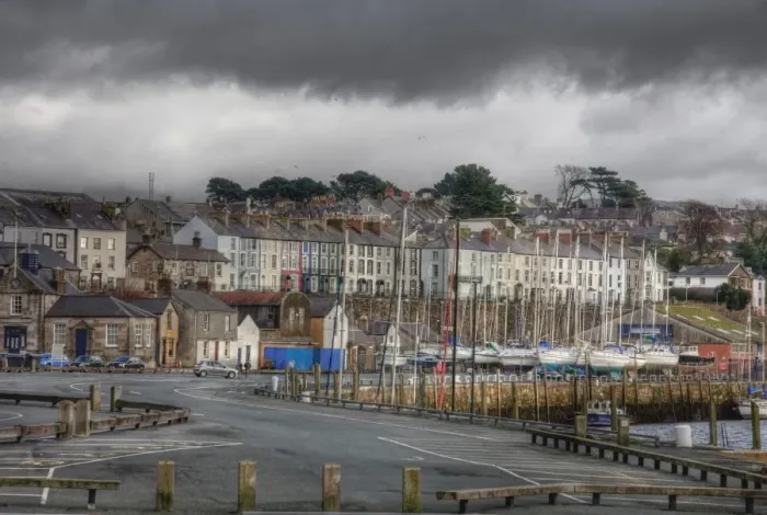 Framed Print : Caernarfon Quayside