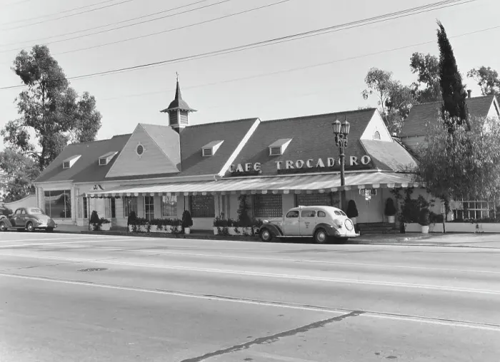 Framed Print : Cafe Trocadero On The Strip
