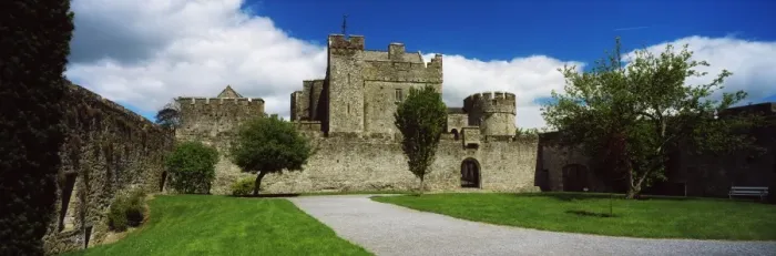 Framed Print : Cahir Castle, Co Tipperary, Ireland Framed Print : Cahir Castle, Co Tipperary, Ireland