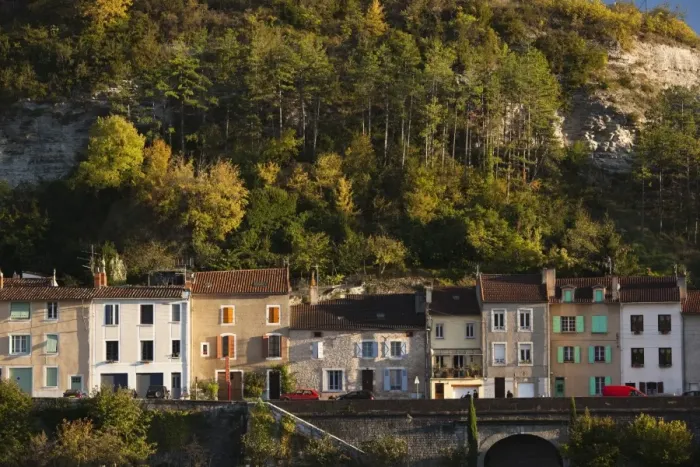 Framed Print : Cahors, walterfront buildings Framed Print : Cahors, walterfront buildings