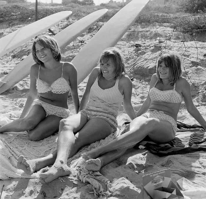 California Beach Girls Print - Newport Beach, CA 1965. Art Prints