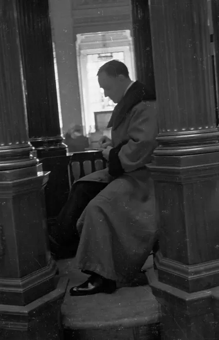 Framed Print : Caller At Lloyd's Framed Print : Caller At Lloyd's