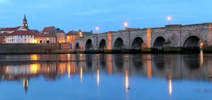 Framed Print : Calm evening in Berwick-upon-Tweed, England Framed Print : Calm evening in Berwick-upon-Tweed, England