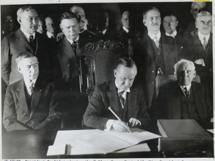 Framed Print : Calving Coolidge Signing Kellogg Peace Act Framed Print : Calving Coolidge Signing Kellogg Peace Act