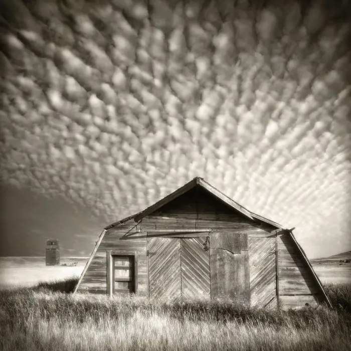 Framed Print : Canada, Saskatchewan, abandoned rural building (toned B&W)