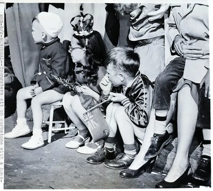 Framed Print : Canadian Youngsters Watch Parade Framed Print : Canadian Youngsters Watch Parade