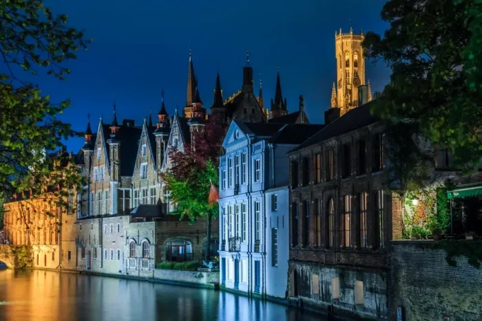 Framed Print : Canal with Belfry in Bruges, Belgium Framed Print : Canal with Belfry in Bruges, Belgium