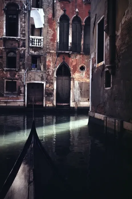 Framed Print : Canals in Venice Framed Print : Canals in Venice
