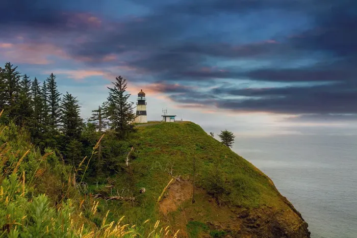 Framed Print : Cape Disappointment Lighthouse after Sunset Framed Print : Cape Disappointment Lighthouse after Sunset