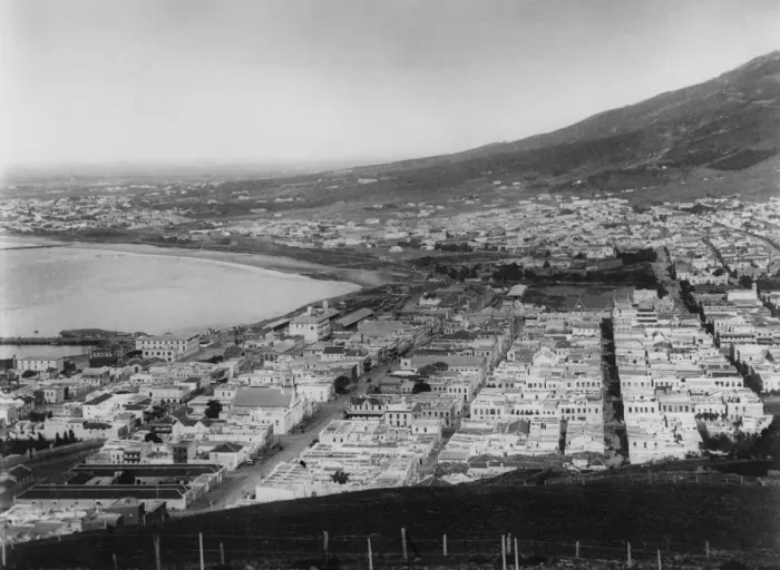Framed Print : Cape Town in South Africa, circa 1900. (Photo by Hulton Archive / Getty Images) Framed Print : Cape Town in South Africa, circa 1900. (Photo by Hulton Archive / Getty Images)