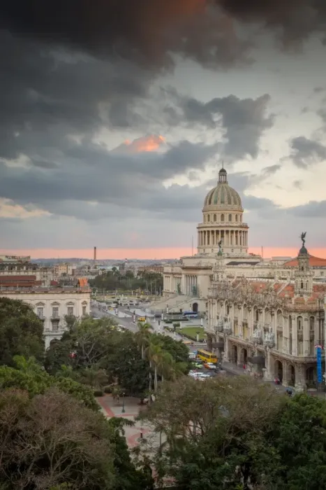 Framed Print : Capitol building in Havana