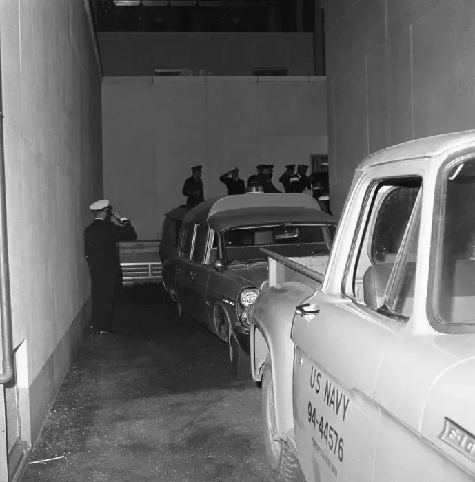 Framed Print : Car Carrying The Body Of John Kennedy Framed Print : Car Carrying The Body Of John Kennedy