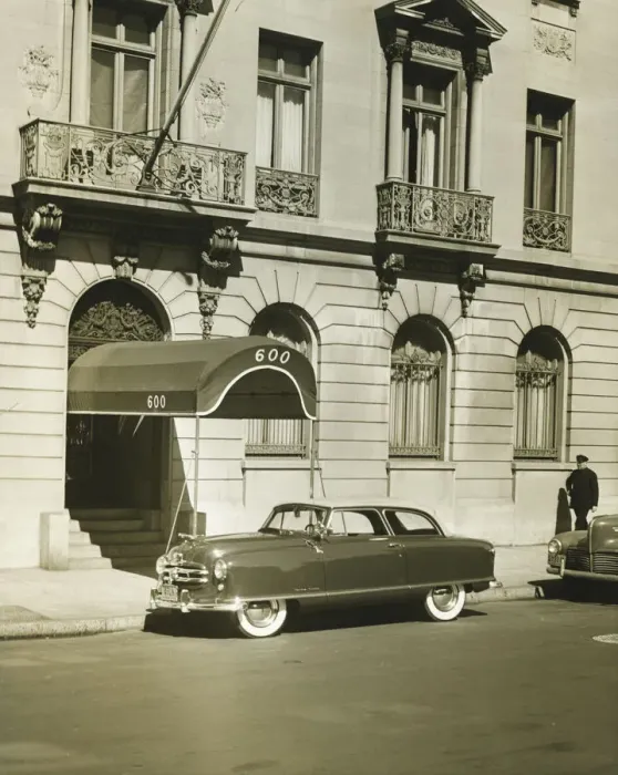 Framed Print : Car standing in front of hotel entrance, (B&W) Framed Print : Car standing in front of hotel entrance, (B&W)