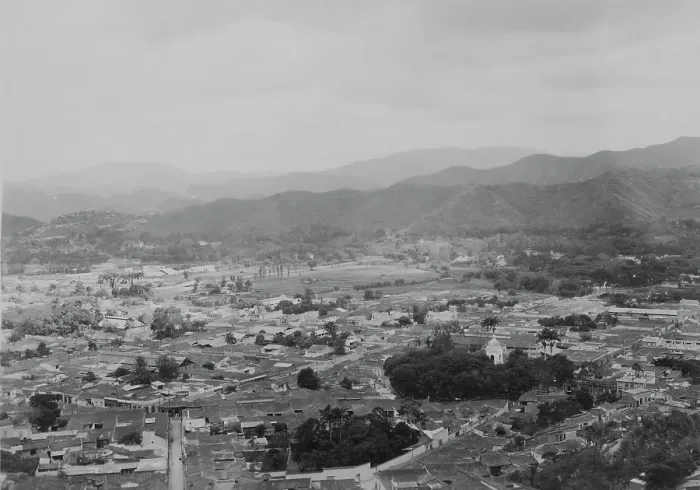 Framed Print : Caracas. A view over the rooftops of Caracas, capital of Venezuela, circa 1937 Framed Print : Caracas. A view over the rooftops of Caracas, capital of Venezuela, circa 1937