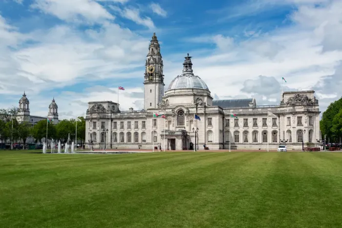 Framed Print : Cardiff City Hall Framed Print : Cardiff City Hall