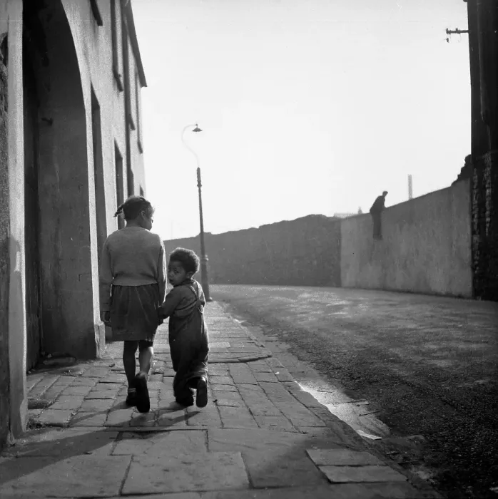 Framed Print : Cardiff Street Kids Framed Print : Cardiff Street Kids