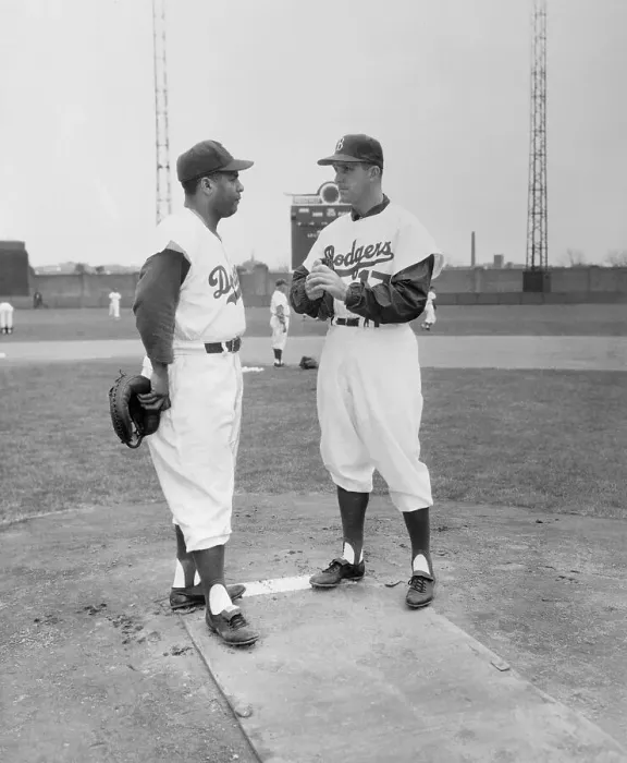 Framed Print : Carl Erskine and Roy Campanella on Field Framed Print : Carl Erskine and Roy Campanella on Field