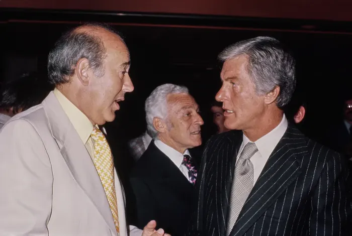Framed Print : Carl Reiner & Dick Van Dyke Framed Print : Carl Reiner & Dick Van Dyke