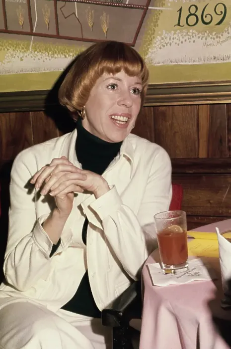 Framed Print : Carol Burnett, American Comedian, Actress & Singer Framed Print : Carol Burnett, American Comedian, Actress & Singer