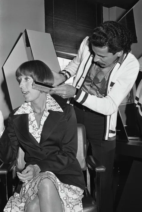 Framed Print : Carol Burnett In The Stylist's Chair Framed Print : Carol Burnett In The Stylist's Chair