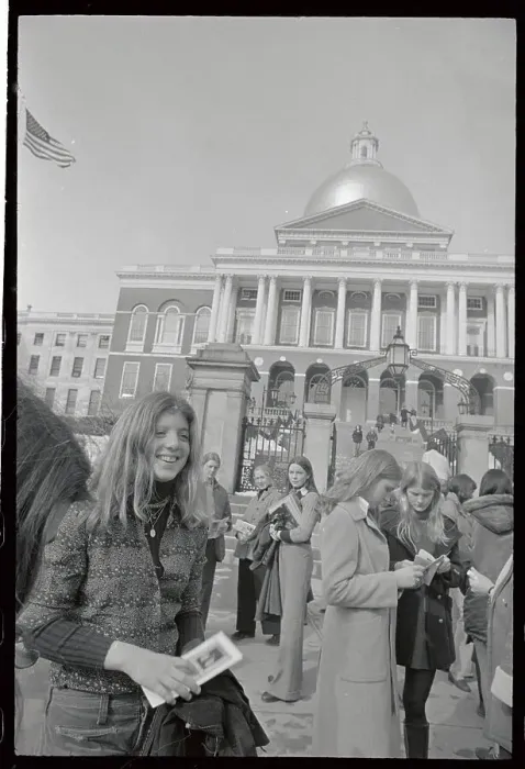 Framed Print : Caroline Kennedy and Friends Standing in Front of Concord Academy