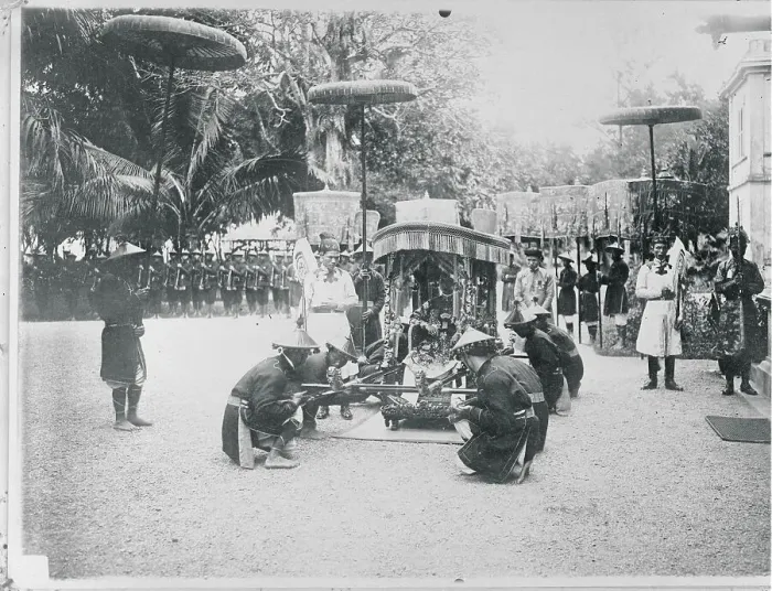 Framed Print : Carriers Lowering Palanquin Framed Print : Carriers Lowering Palanquin