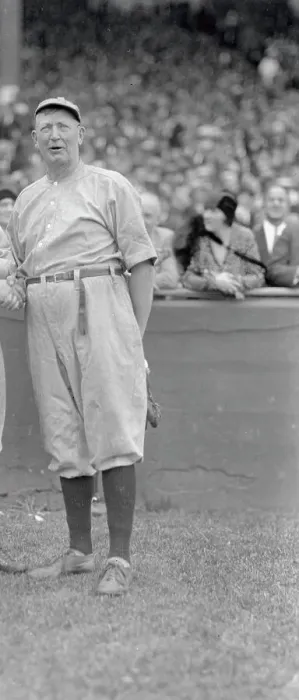 Framed Print : Bill Carrigan and Cy Young Shaking Hands