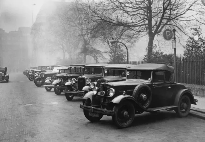 Framed Print : Cars At Lincolns Inn