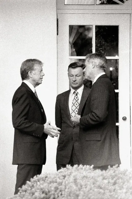 Framed Print : Carter Talking with Cyrus Vance and Brzezinski Framed Print : Carter Talking with Cyrus Vance and Brzezinski