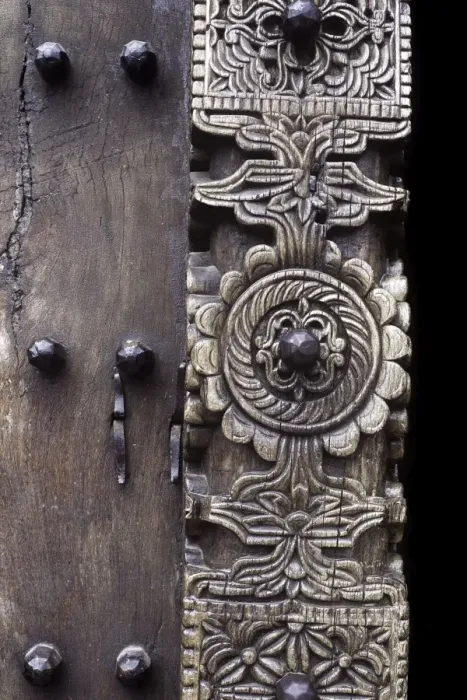 Framed Print : Carved wooden doors in Stone Town
