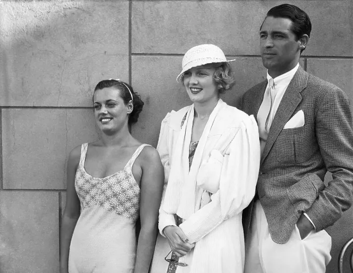 Framed Print : Cary Grant and Companions at Swimming Pool Framed Print : Cary Grant and Companions at Swimming Pool