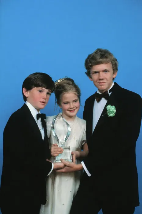 Framed Print : Cast of the Movie E.T. Winning Award Framed Print : Cast of the Movie E.T. Winning Award