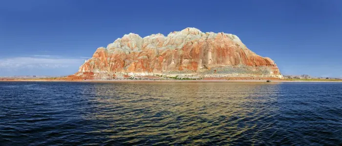 Framed Print : Castle Rock, red sandstone cliffs, rock formations in Wahweap Bay on Lake Powell, Page, Arizona, USA