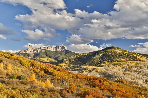 Castle Rock and San Juan Mountains in Autumn, Ridgway, Colorado, USA