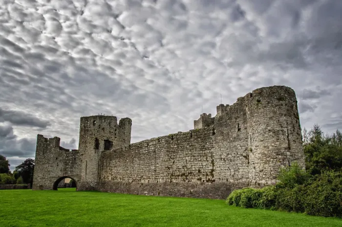 Framed Print : Castle Walls, Trim Castle Framed Print : Castle Walls, Trim Castle
