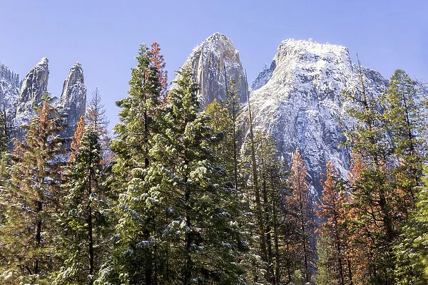 Cathedral Rocks covered with snow, Yosemite National Park, California, USA