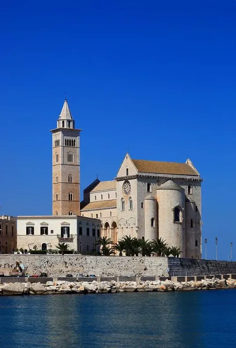 Framed Print : Cathedral of San Nicola Pellegrino, Saint Nicholas the Pilgrim, Trani, Episcopal Church of the Archdiocese of Trani-Barletta-Bisceglie, Norman Churches, Puglia, Italy