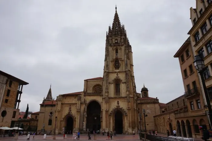 Framed Print : Cathedral of San Salvador, Oviedo, Spain