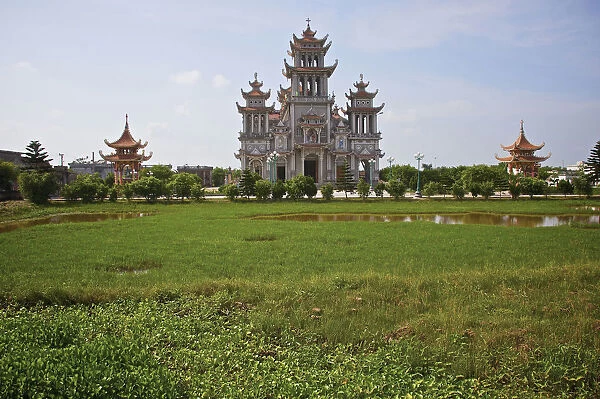 Catholic Church, Giao Thn Commune, Ramsar site and Biosphere Reserve, Red River Delta, Xuan Thuy national park, Vietnam, UNESCO World Heritage Site