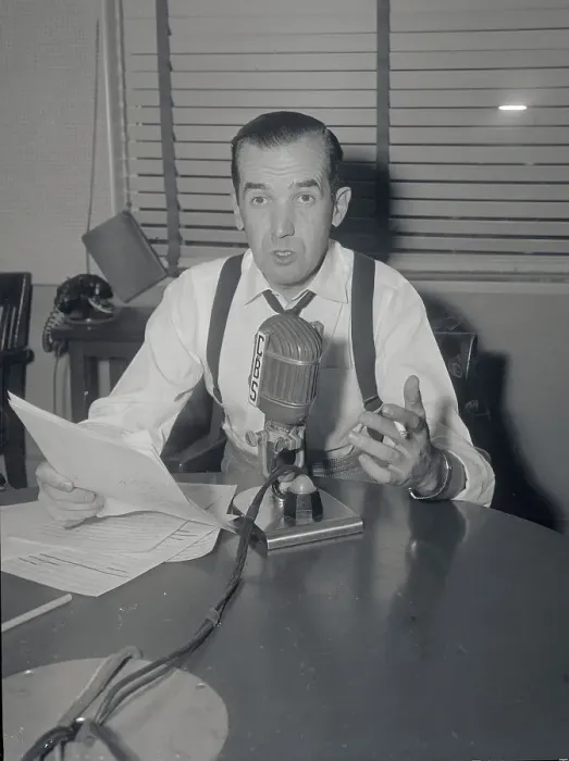 Framed Print : CBS Radio Broadcaster Edward R. Murrow Framed Print : CBS Radio Broadcaster Edward R. Murrow