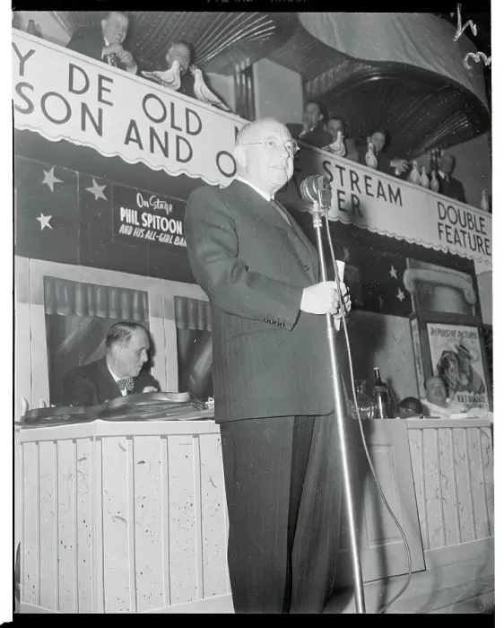 Framed Print : Cecil B. DeMIlle Speaking at Club Event Framed Print : Cecil B. DeMIlle Speaking at Club Event