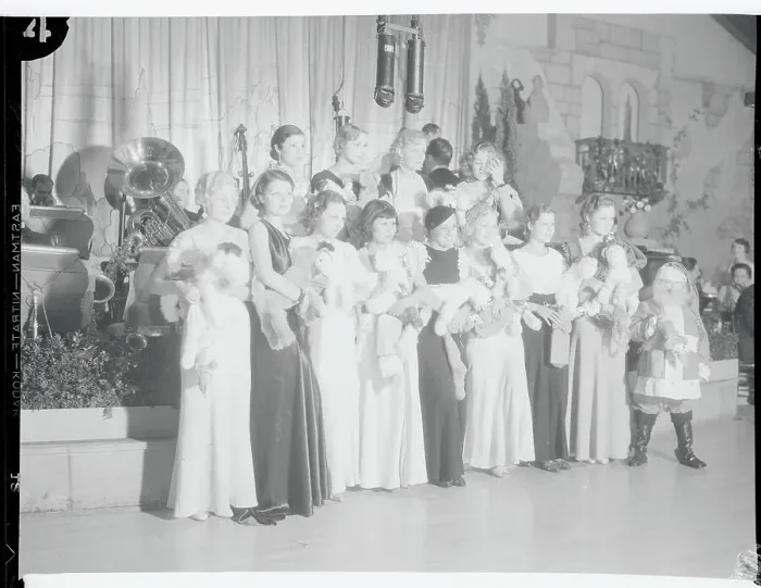 Framed Print : Celebrities Posing Together at Christmas Party