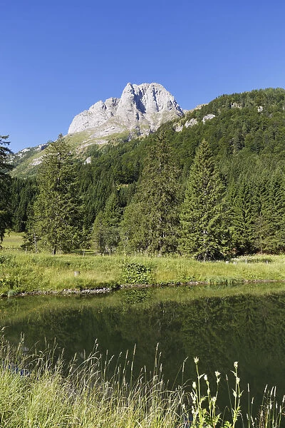 Cellonsee lake with Cellon Mountain, Carnic Alps, seen from Ploecken Pass, Kotschach-Mauthen, Bezirk Hermagor, Karnten, Austria